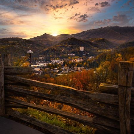 Tranquility Hollow, Indoor Pool, Game Room, 1089 Free Tickets Each Paid Day, Dollywood And More! Sevierville Luaran gambar