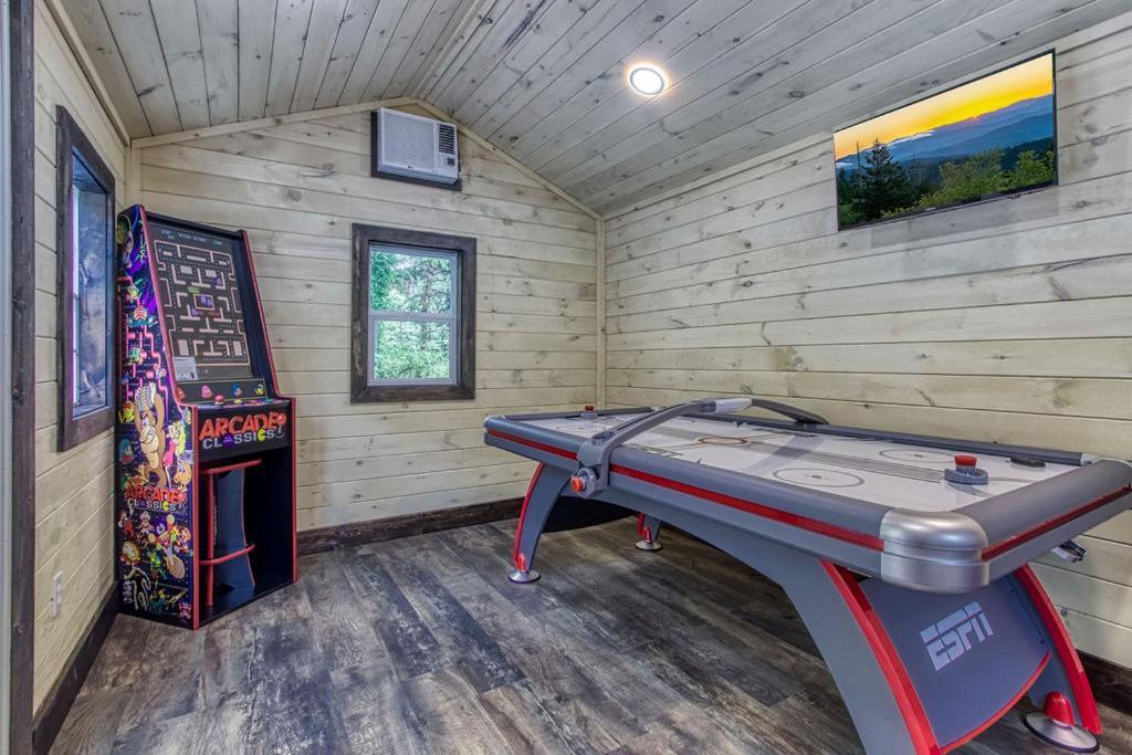 Tranquility Hollow, Indoor Pool, Game Room, 1089 Free Tickets Each Paid Day, Dollywood And More! Sevierville Luaran gambar