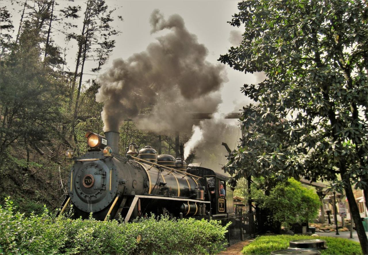 Tranquility Hollow, Indoor Pool, Game Room, 1089 Free Tickets Each Paid Day, Dollywood And More! Sevierville Luaran gambar